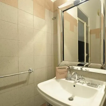 Bacone Liberty Vittoria By Halldis Apartment Milan